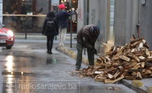 Ponedjeljak, hladan i siv: U Sarajevu miriše na snijeg